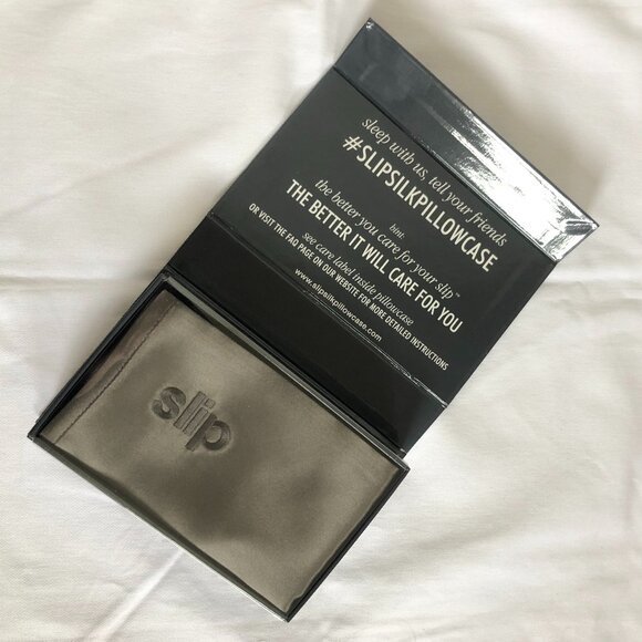 BRAND NEW! SLIP Charcoal Grey Queen Standard Zippered Silk Pillowcase - Set of 1